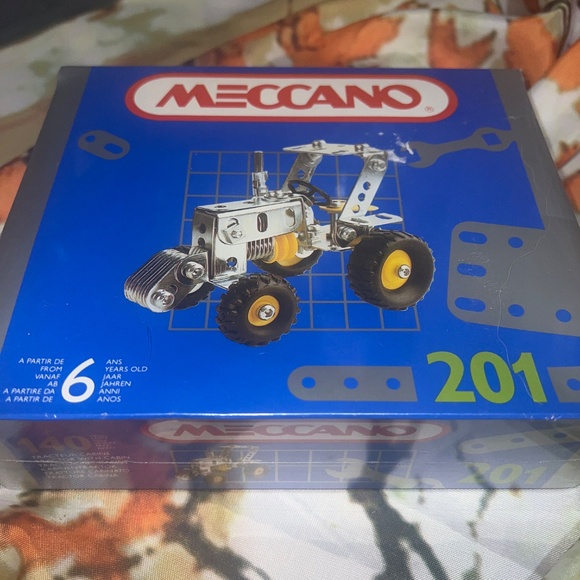 Vintage MECCANO Set 201 Farm Tractor - Sealed - Picture 7 of 7